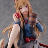 『狼と香辛料』賢狼・ホロがまたまたフィギュア化！木箱に座りリンゴをかじるポーズで登場