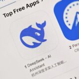 “OpenAIを脅かす”中国発の新AIモデル「DeepSeek R1」無料で使える魅力と要注意ポイントとは