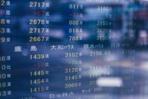 「ライブドア」のミンカブ、特別損失で純損失55億円超見通し　広告やSEO不振など反映、次期は黒字予想