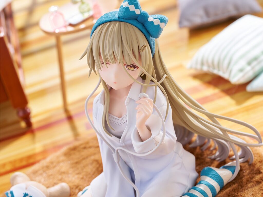 『お隣の天使様』椎名真昼がまさに“天使様”なリラックス姿でフィギュア化!普段見せない表情に注目