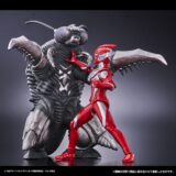 新作『ウルトラマンオメガ』さっそく1話の宇宙甲獣がソフビに！オメガと組み合わせて劇中を再現