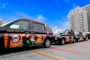 都内に「鬼滅の刃」タクシーが走る！炭治郎＆柱たちのラッピング車両が登場
