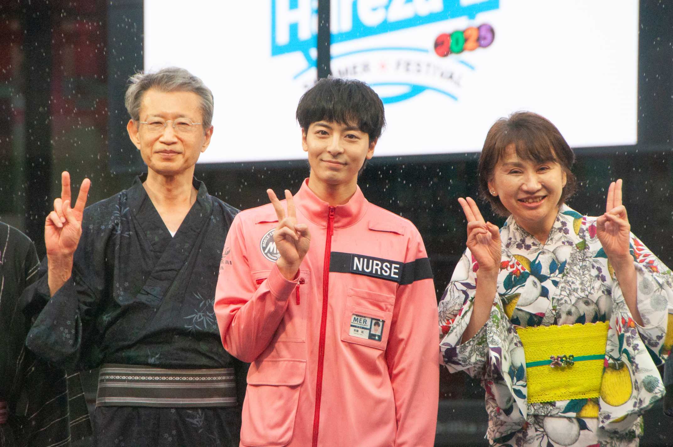 文化発信の新施設「Hareza池袋」が5周年！高際みゆき豊島区長×俳優・高杉真宙が池袋で打ち水 
