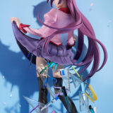 物語シリーズの「戦場ヶ原ひたぎ」名作フィギュアを最新技術で復刻！大きくなって新登場