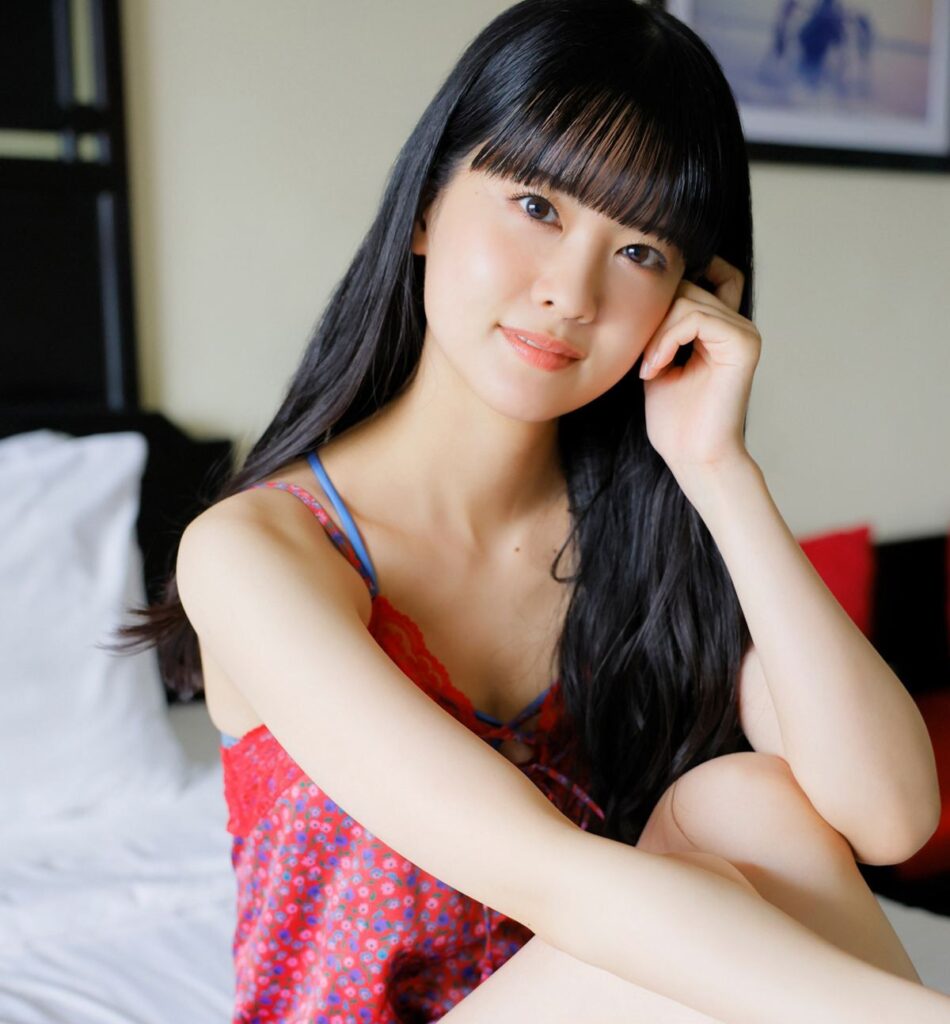 ラブライブなど出演声優・大西亜玖璃、3年ぶり写真集発売！ベトナムで貴重なショットも披露