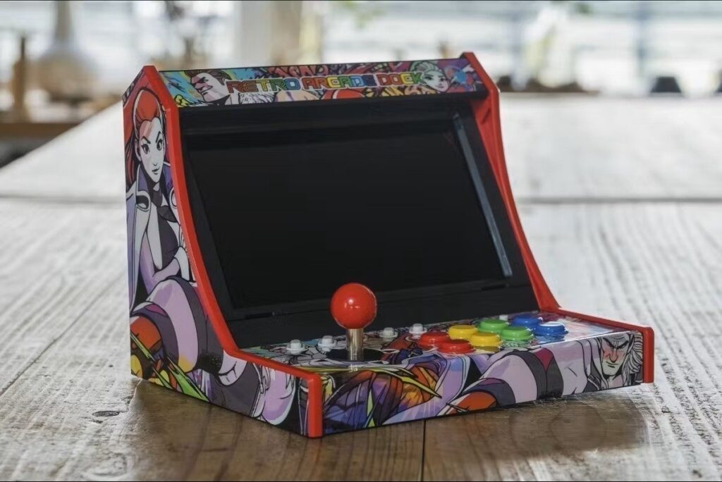 Switchが“ゲーセン風”になるゲームパッド　アーケード筐体再現した製品がクラファン登場